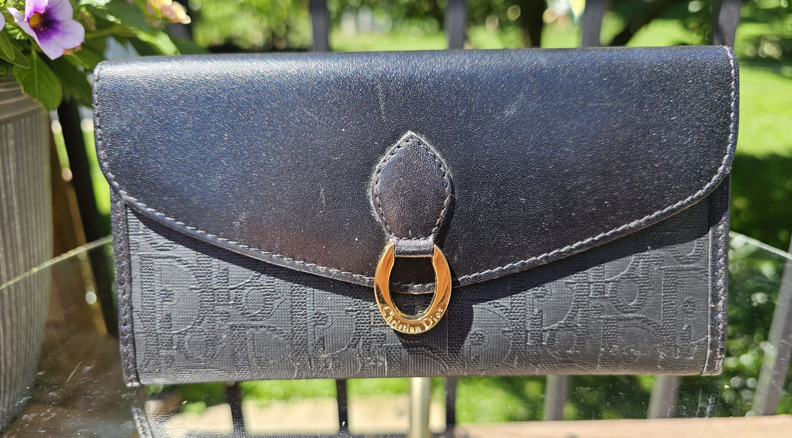 D i or Long Wallet