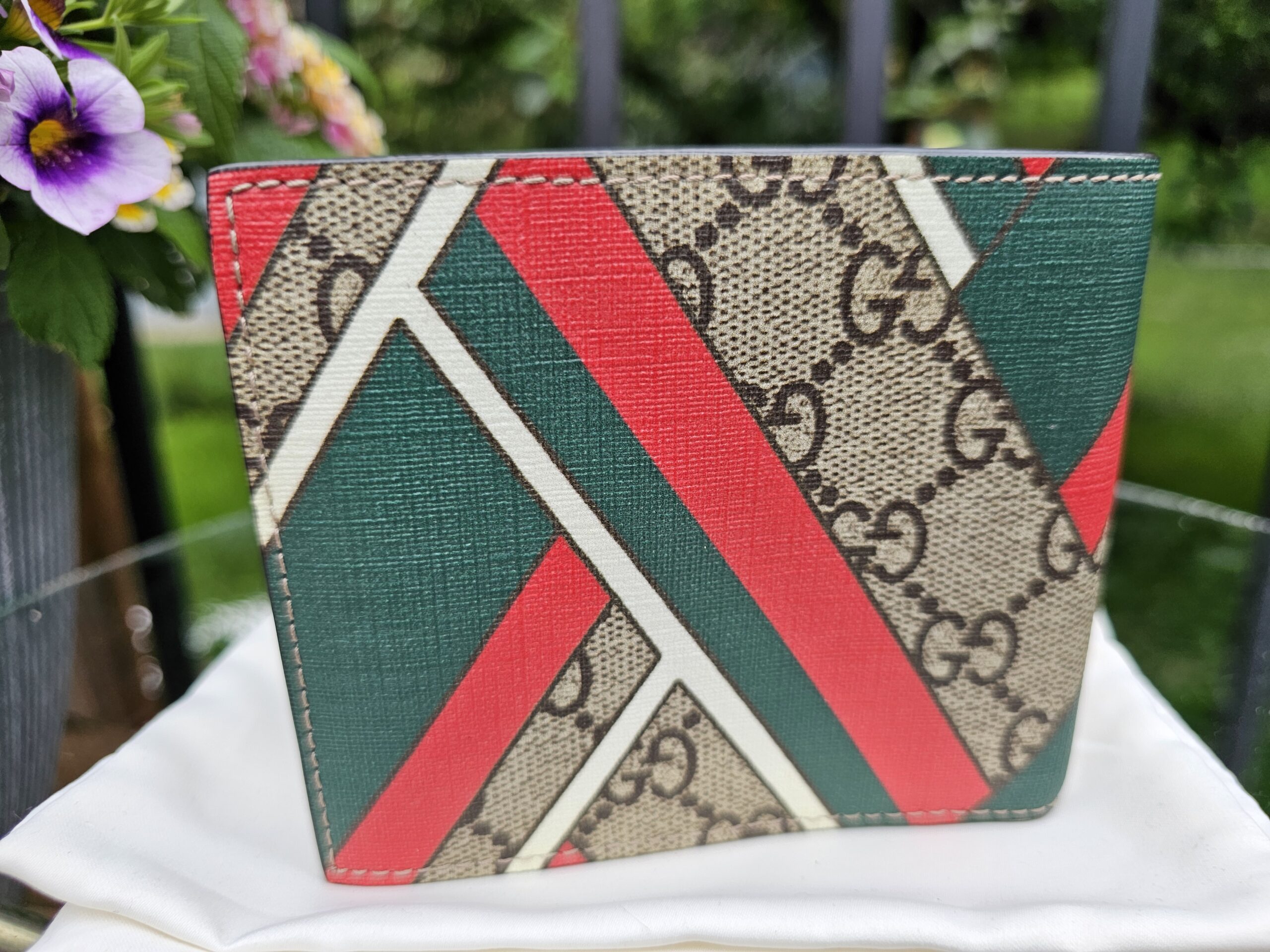 GG Supreme Bi Fold - Image 3