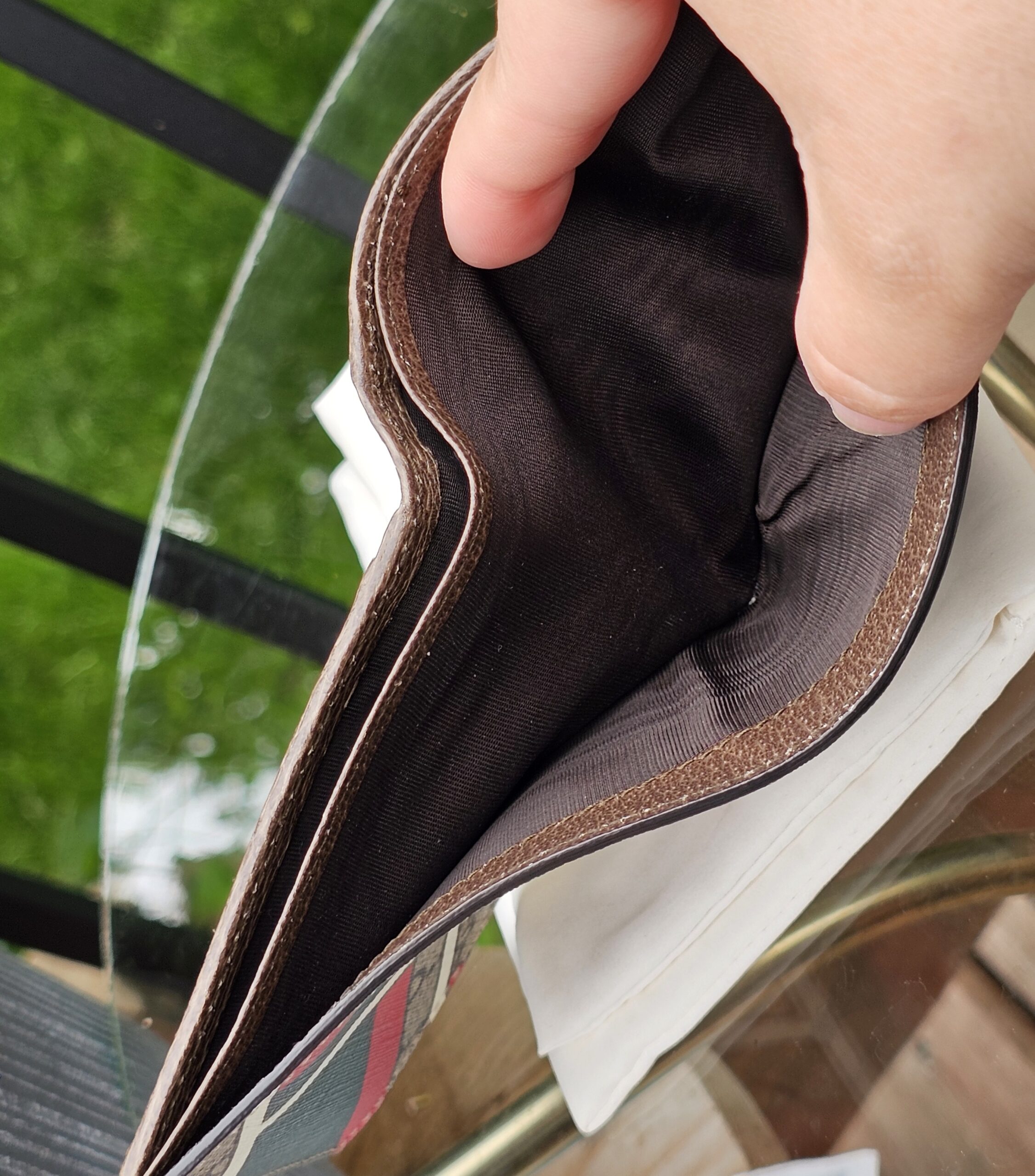 GG Supreme Bi Fold - Image 11