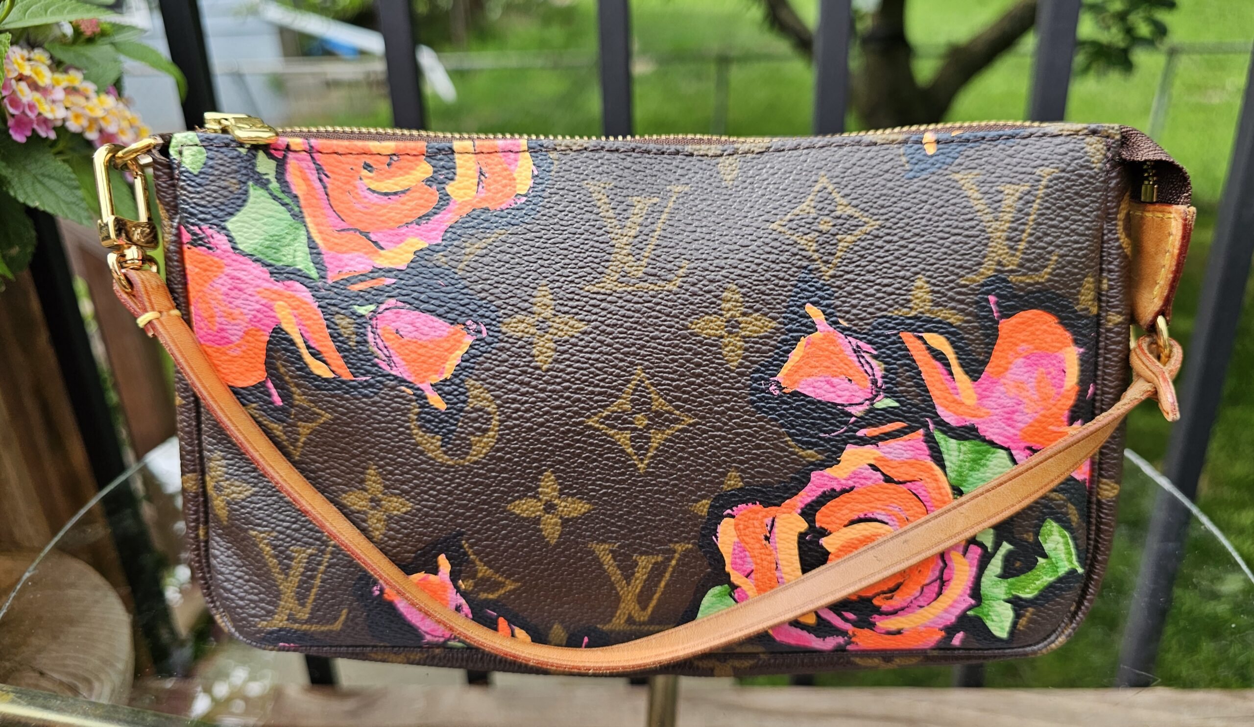 Stephen Sprouse Roses Pochette