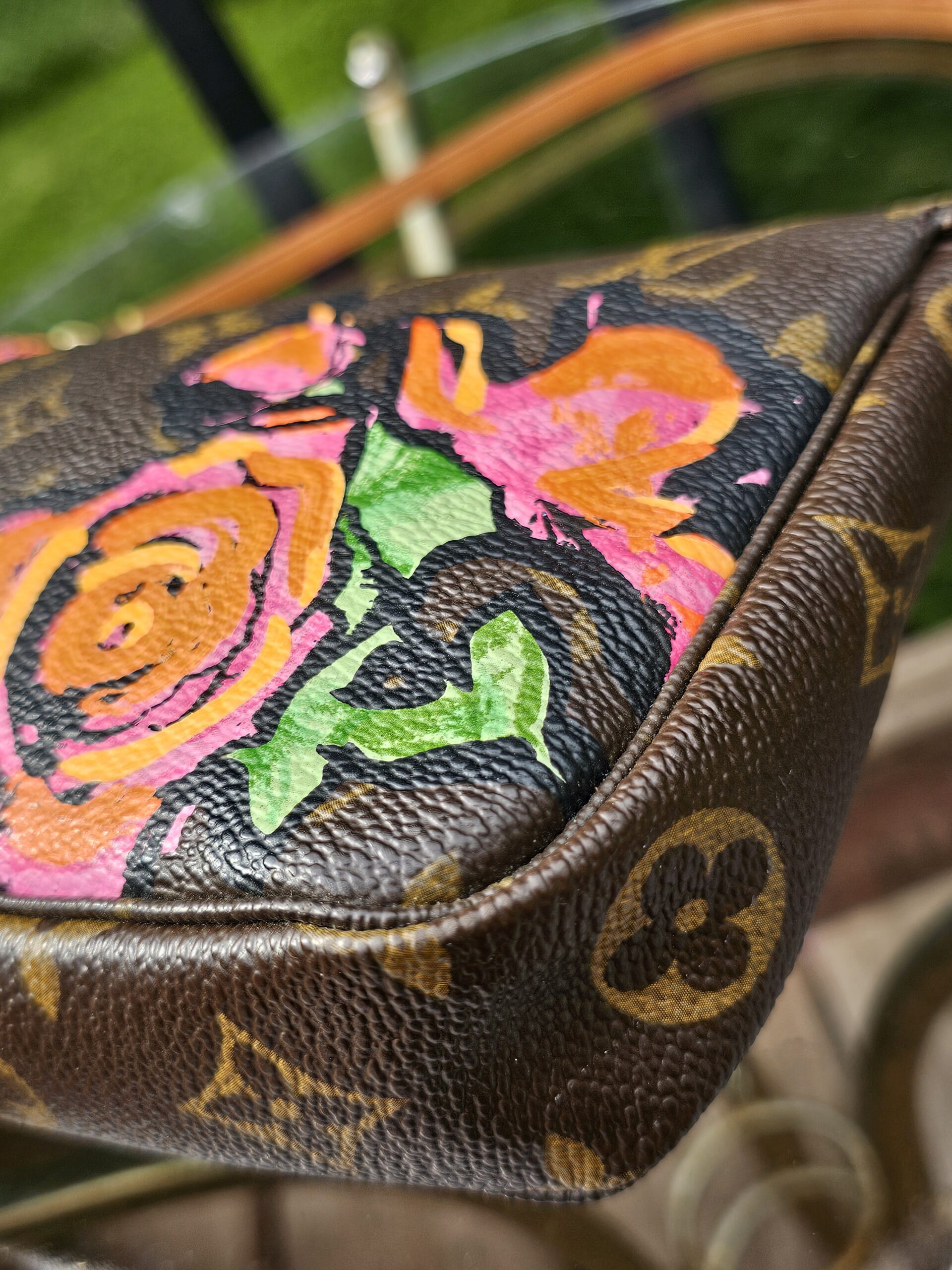 Stephen Sprouse Roses Pochette - Image 7