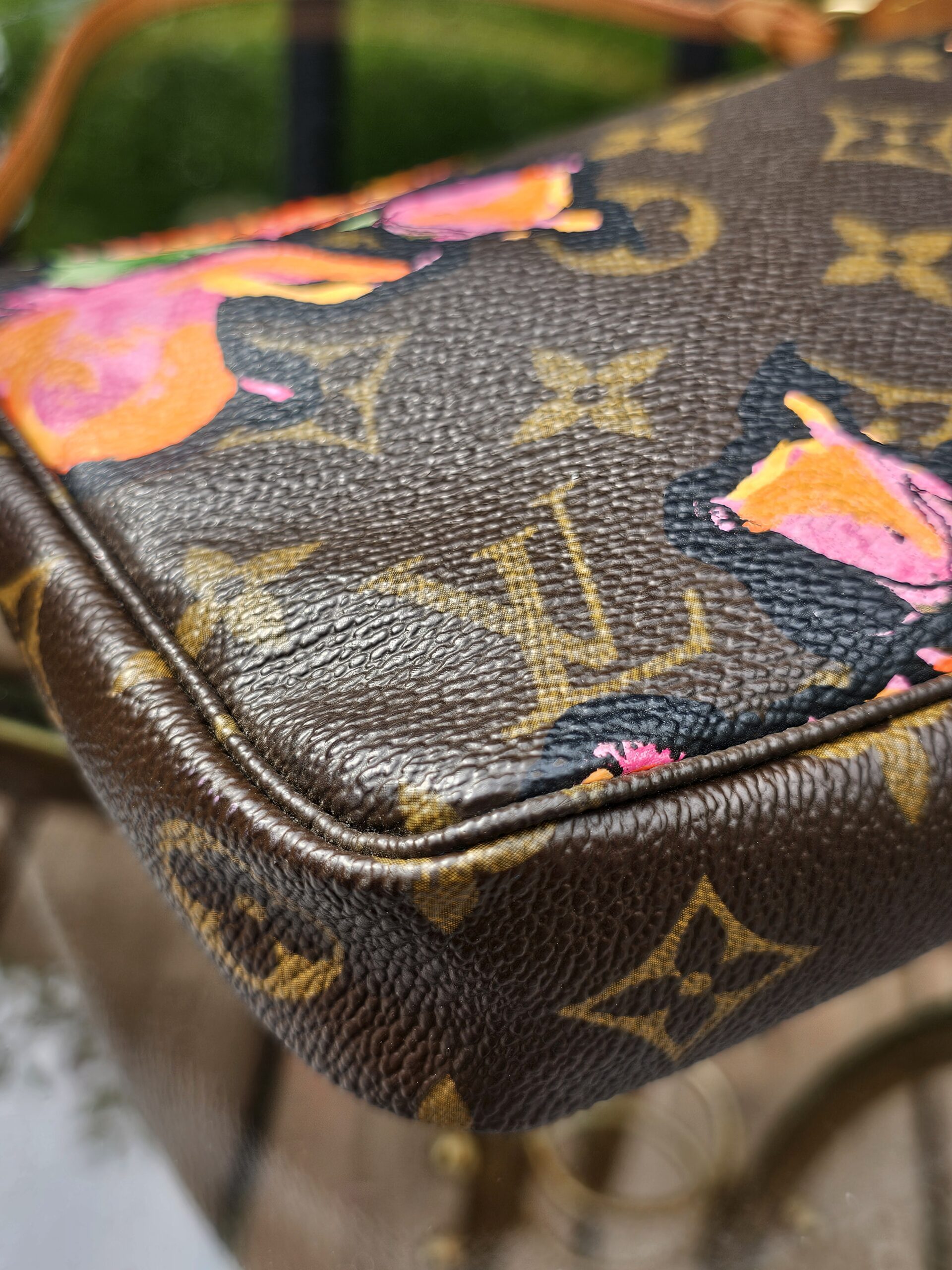 Stephen Sprouse Roses Pochette - Image 8