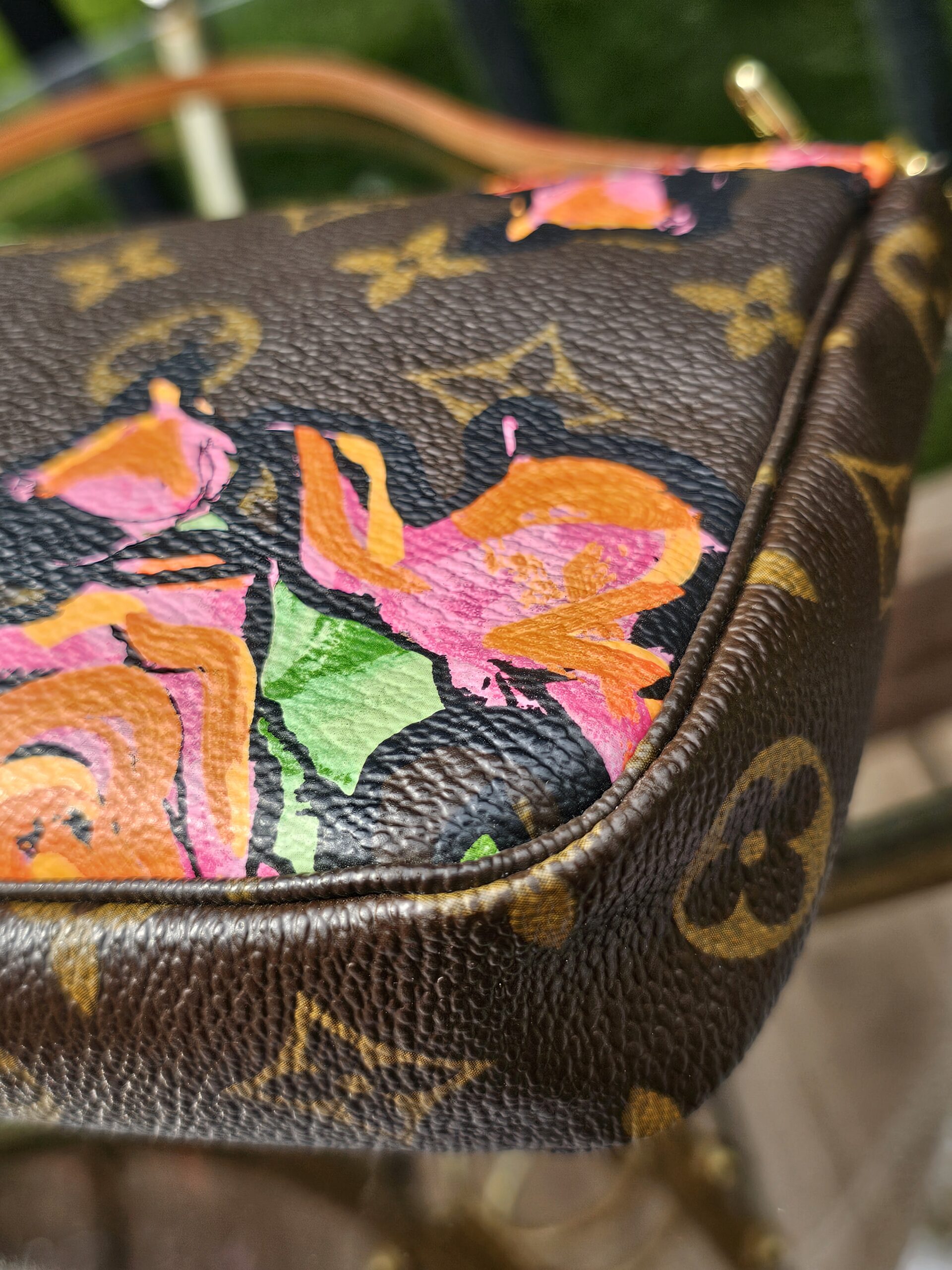 Stephen Sprouse Roses Pochette - Image 9