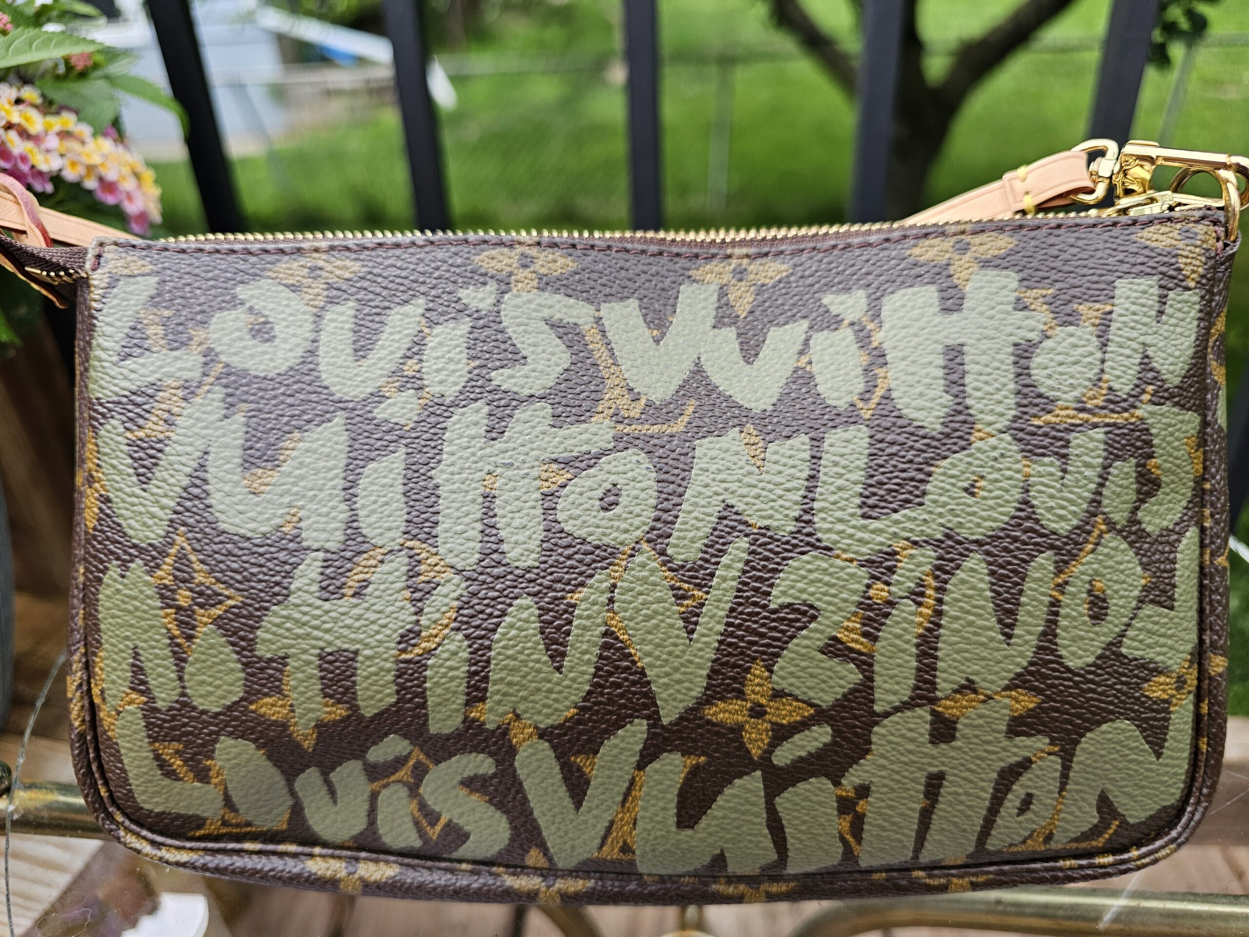 Stephen Sprouse Graffiti Pochette - Image 4
