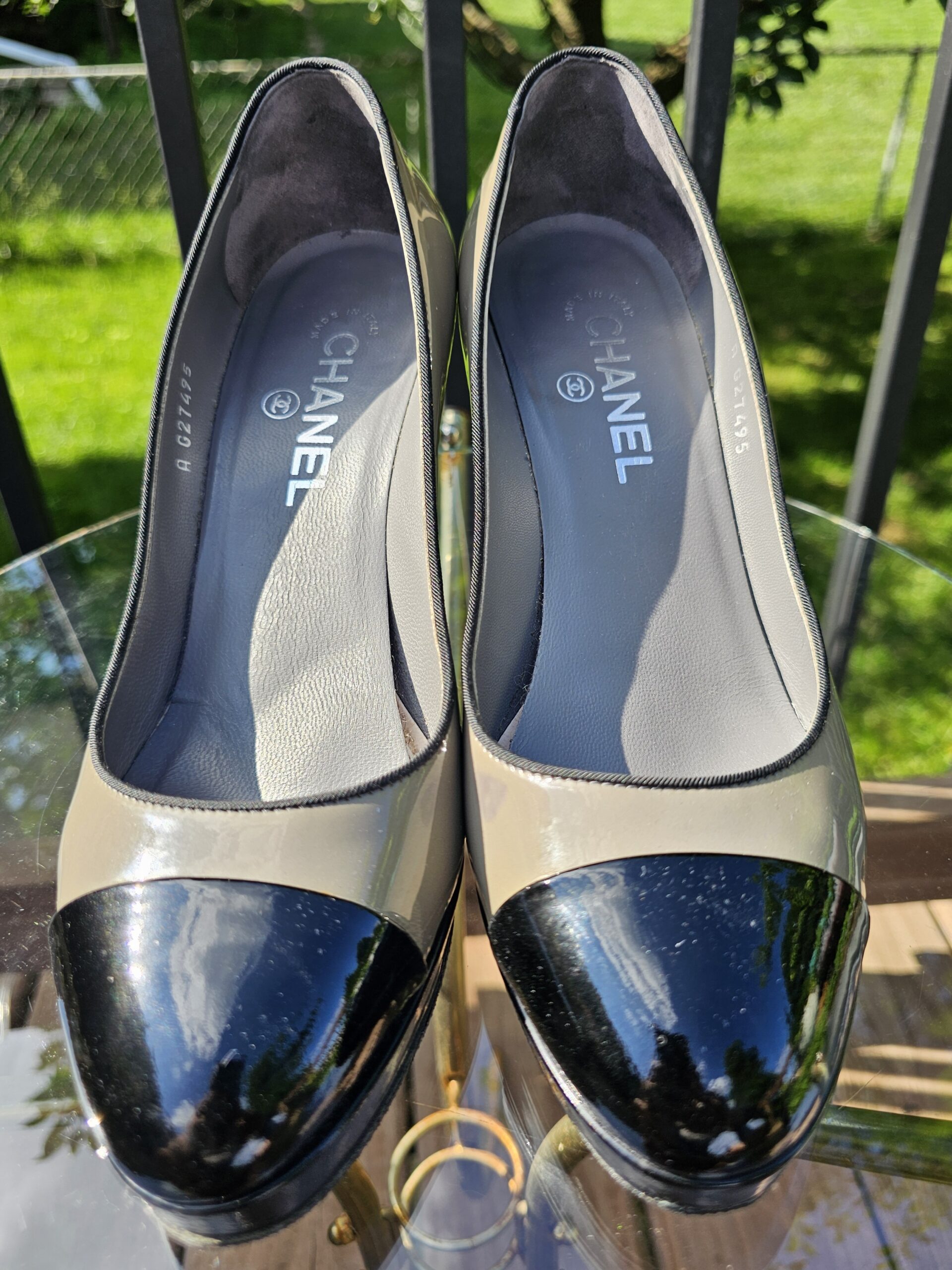 CC patent leather pumps - Image 3