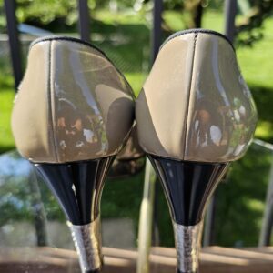 CC patent leather pumps - Image 4