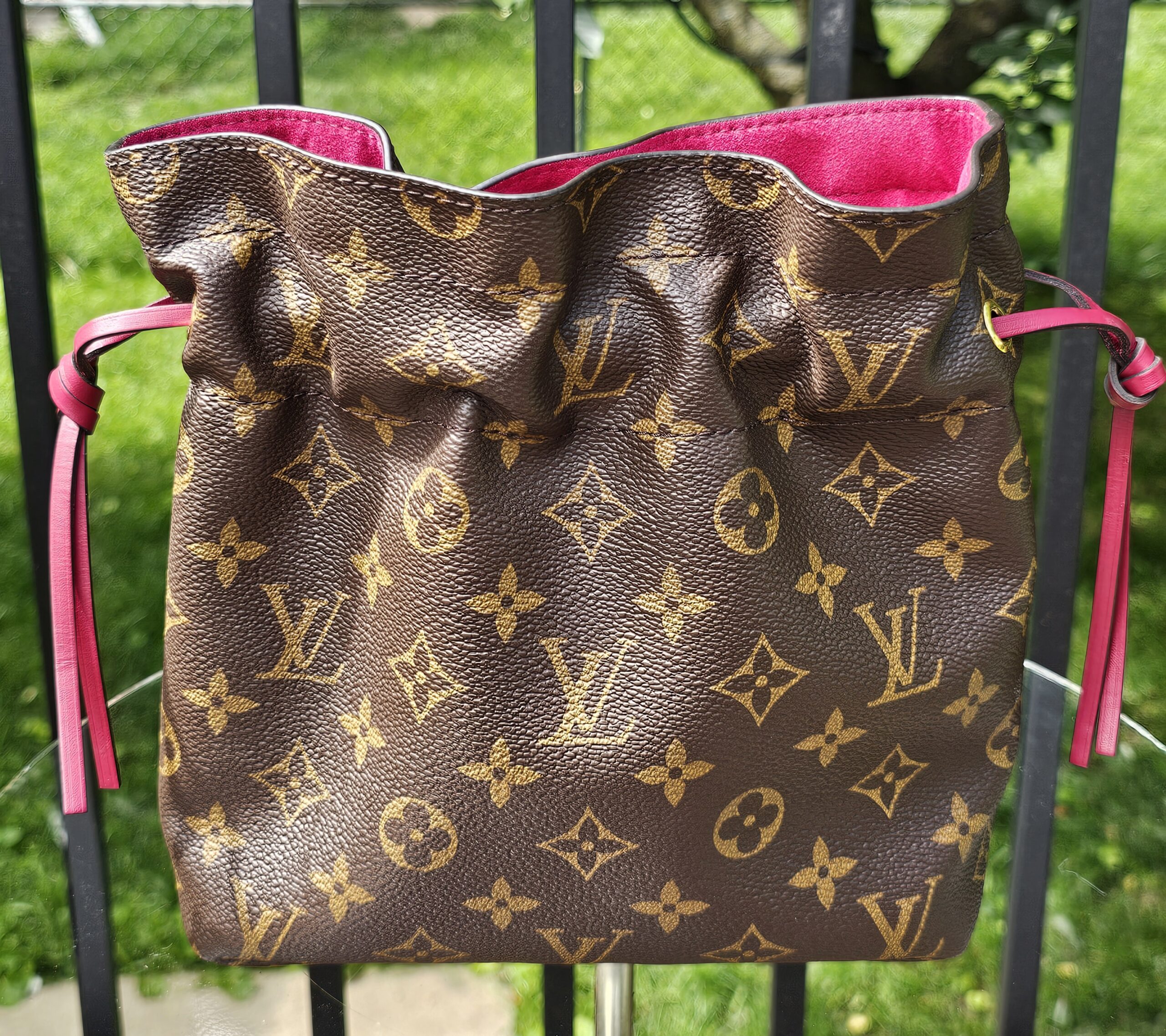 Noe Pouch