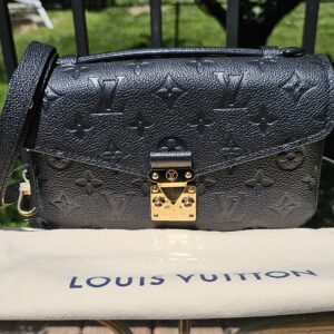 Pochette Metis East West