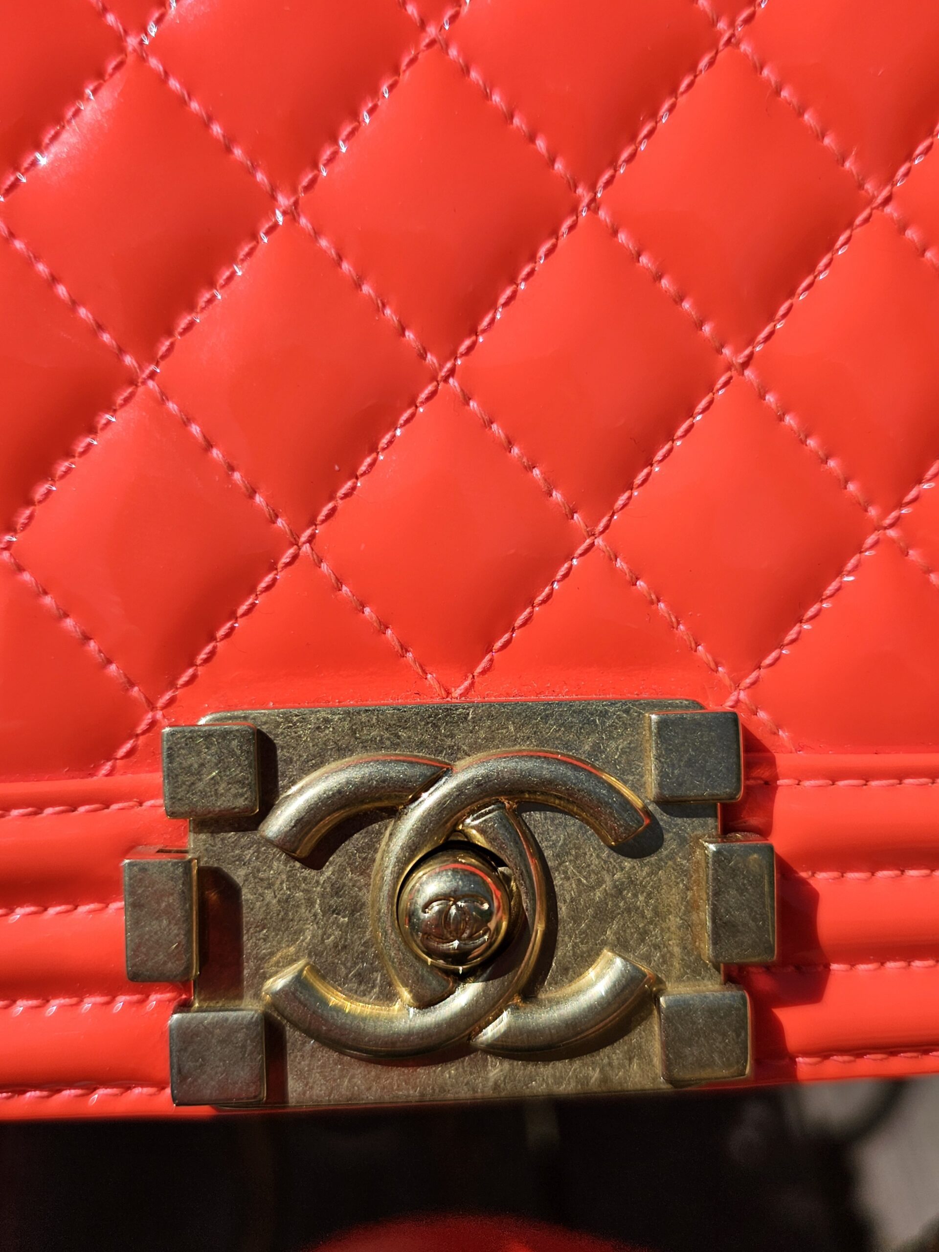 Orange Fluo Quilted Patent Leather Medium Boy - Image 12