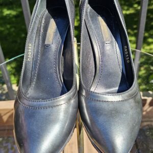 Leather Metallic Pumps - Image 3