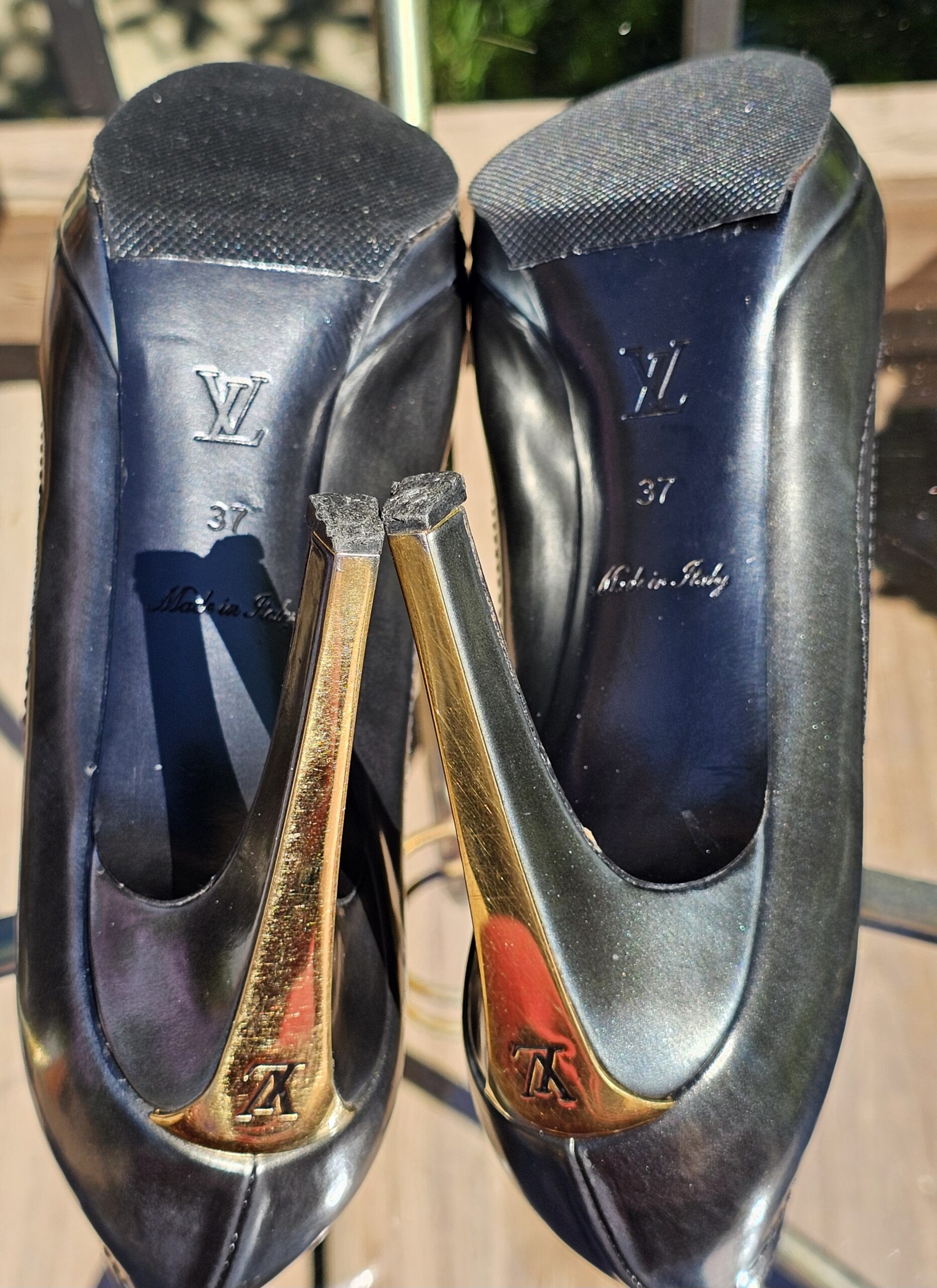 Leather Metallic Pumps - Image 11