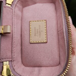 Monoglam Micro Vanity - Image 17