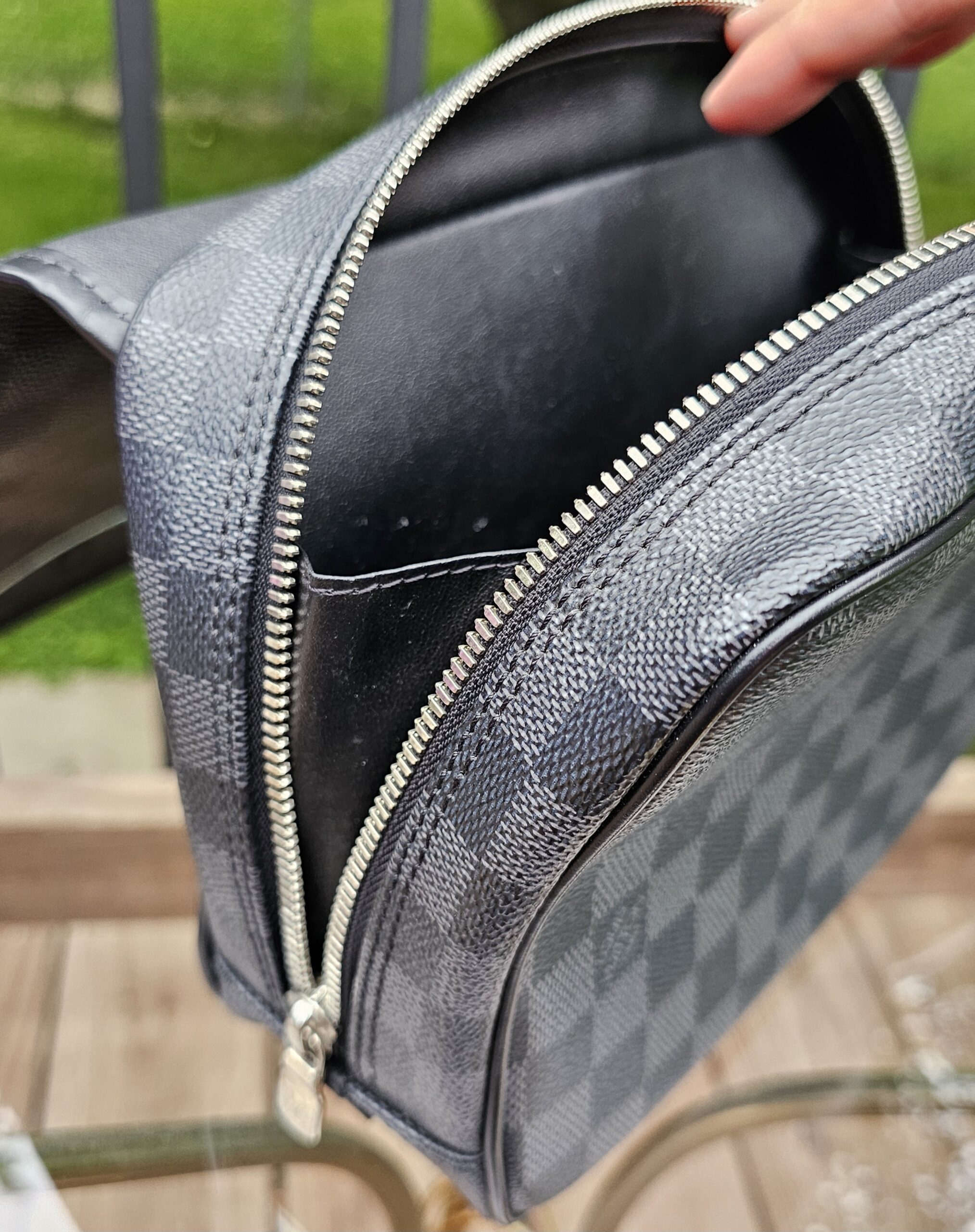 Graphite Hanging Toiletry Kit - Image 13