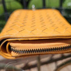 Intrecciato Weave Continental Wallet - Image 5