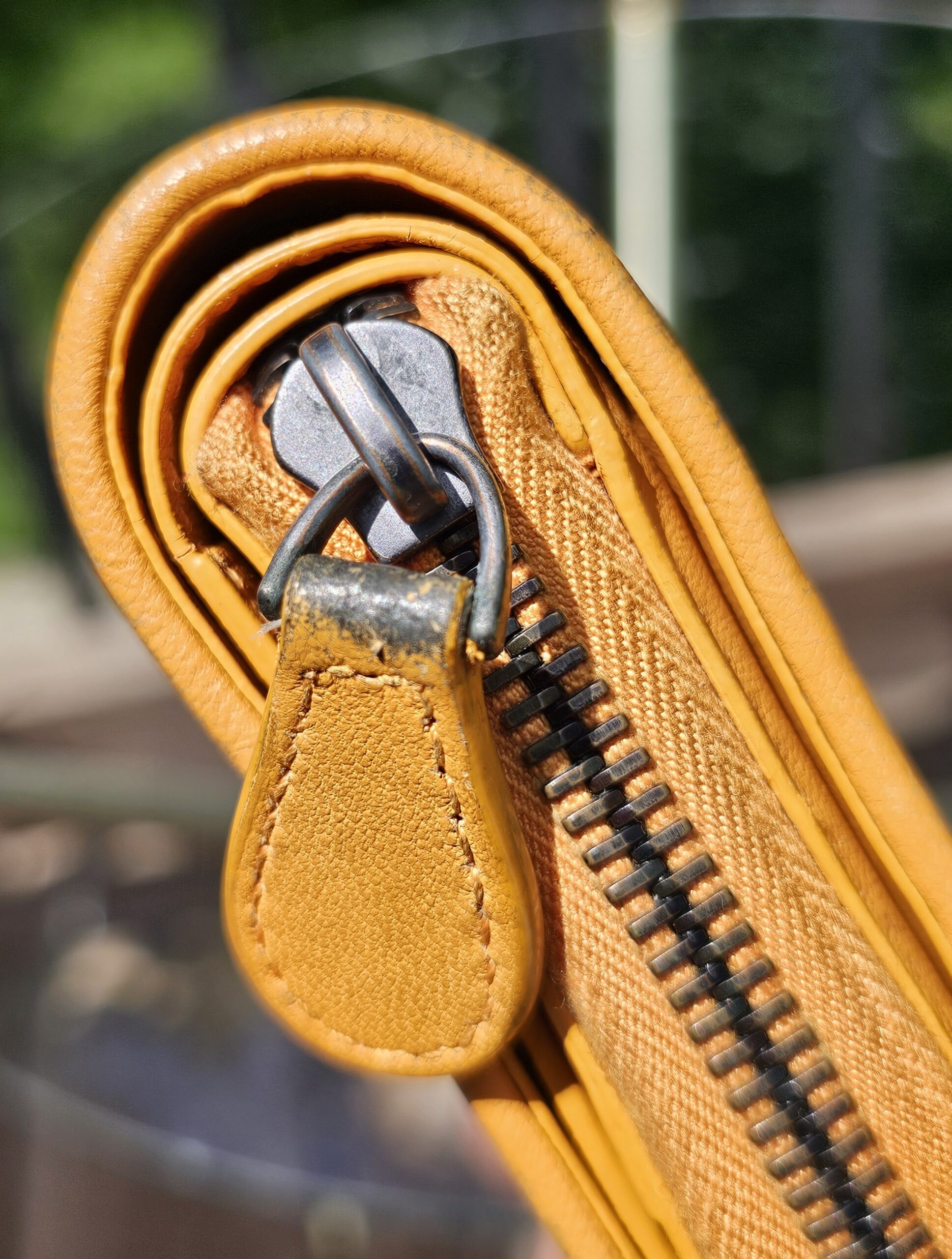 Intrecciato Weave Continental Wallet - Image 6