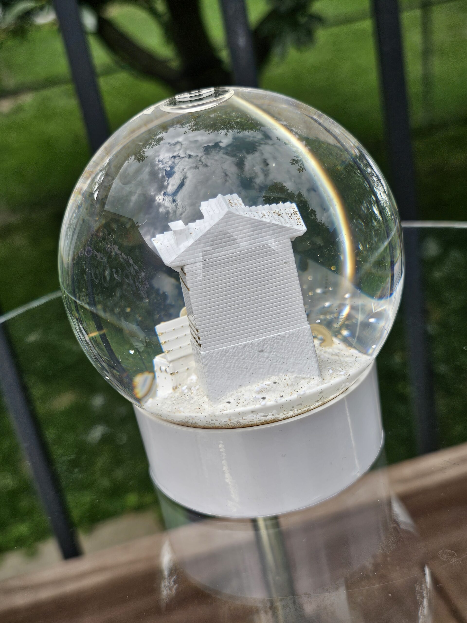 VIP Snowglobe - Image 3