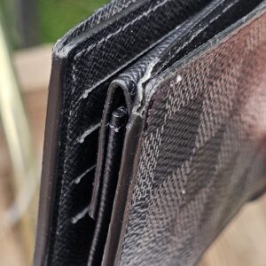 Graphite Bi Fold - Image 8