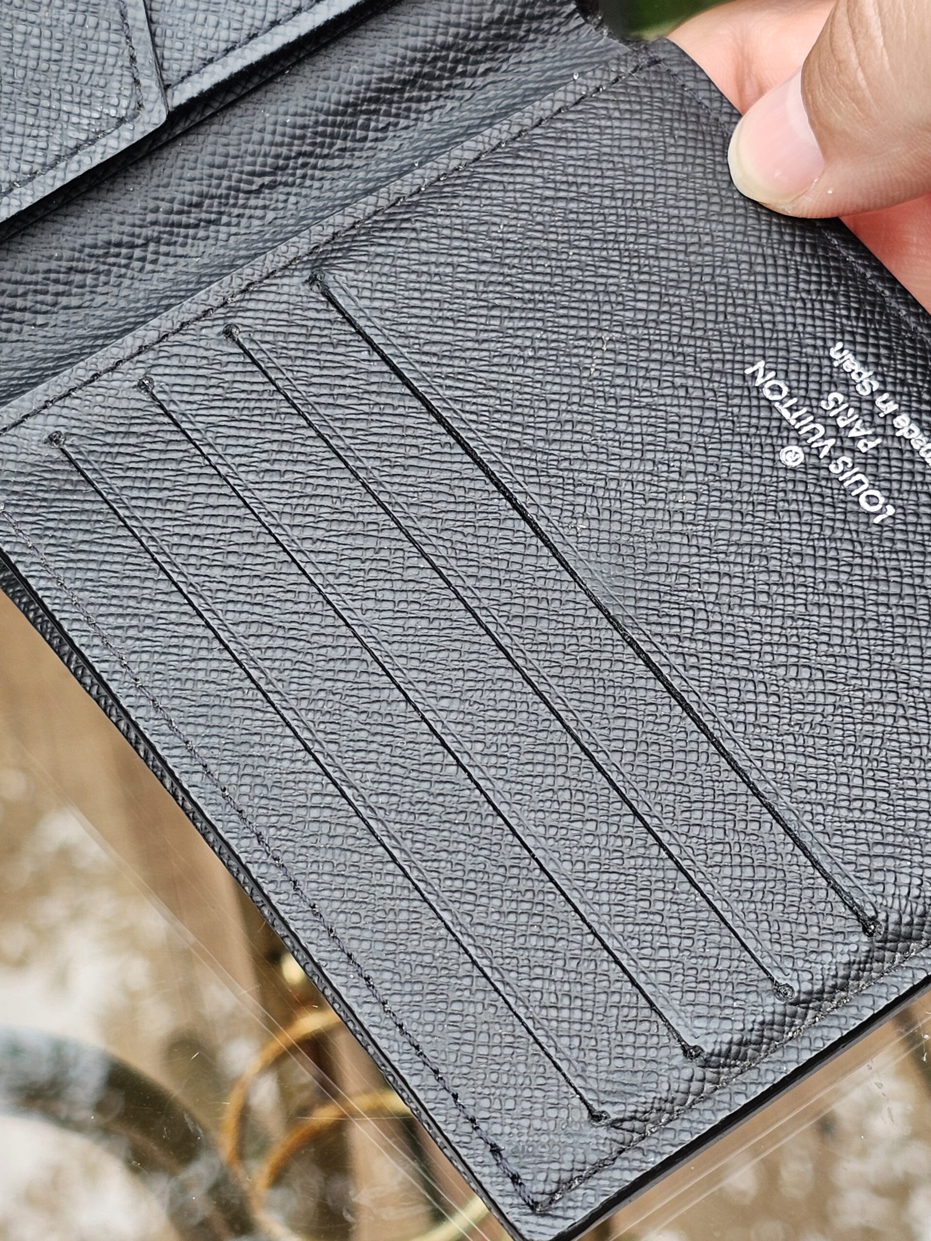Graphite Bi Fold - Image 9