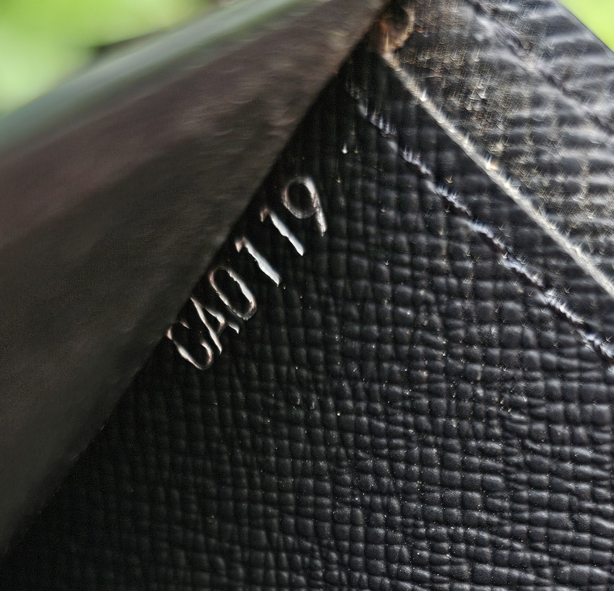 Graphite Bi Fold - Image 14
