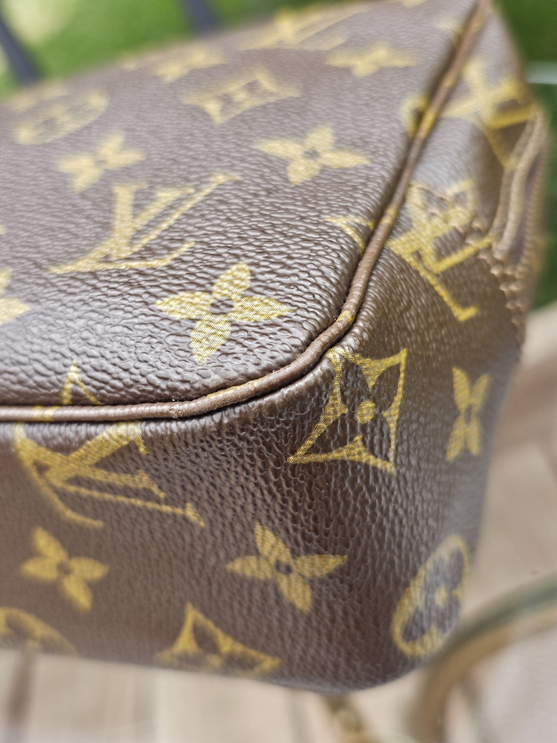 Trousse 23 Monogram - Image 8