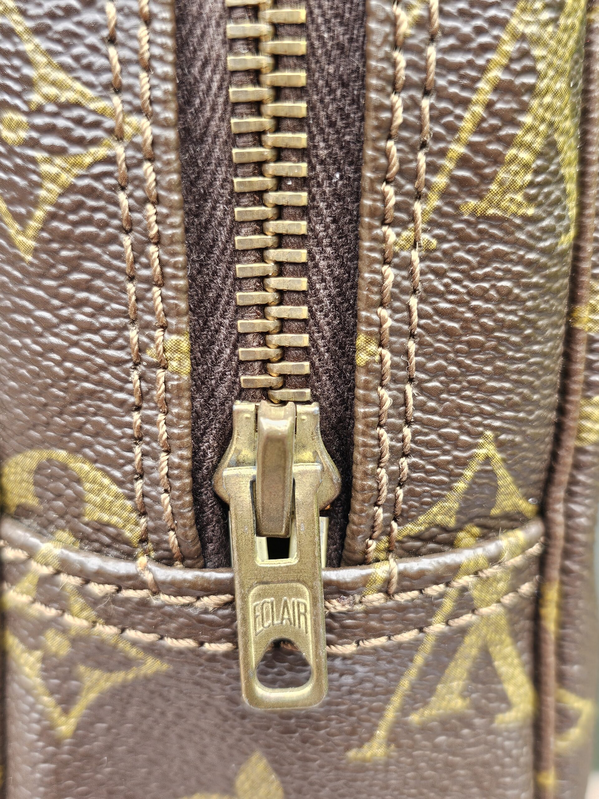 Trousse 23 Monogram - Image 19