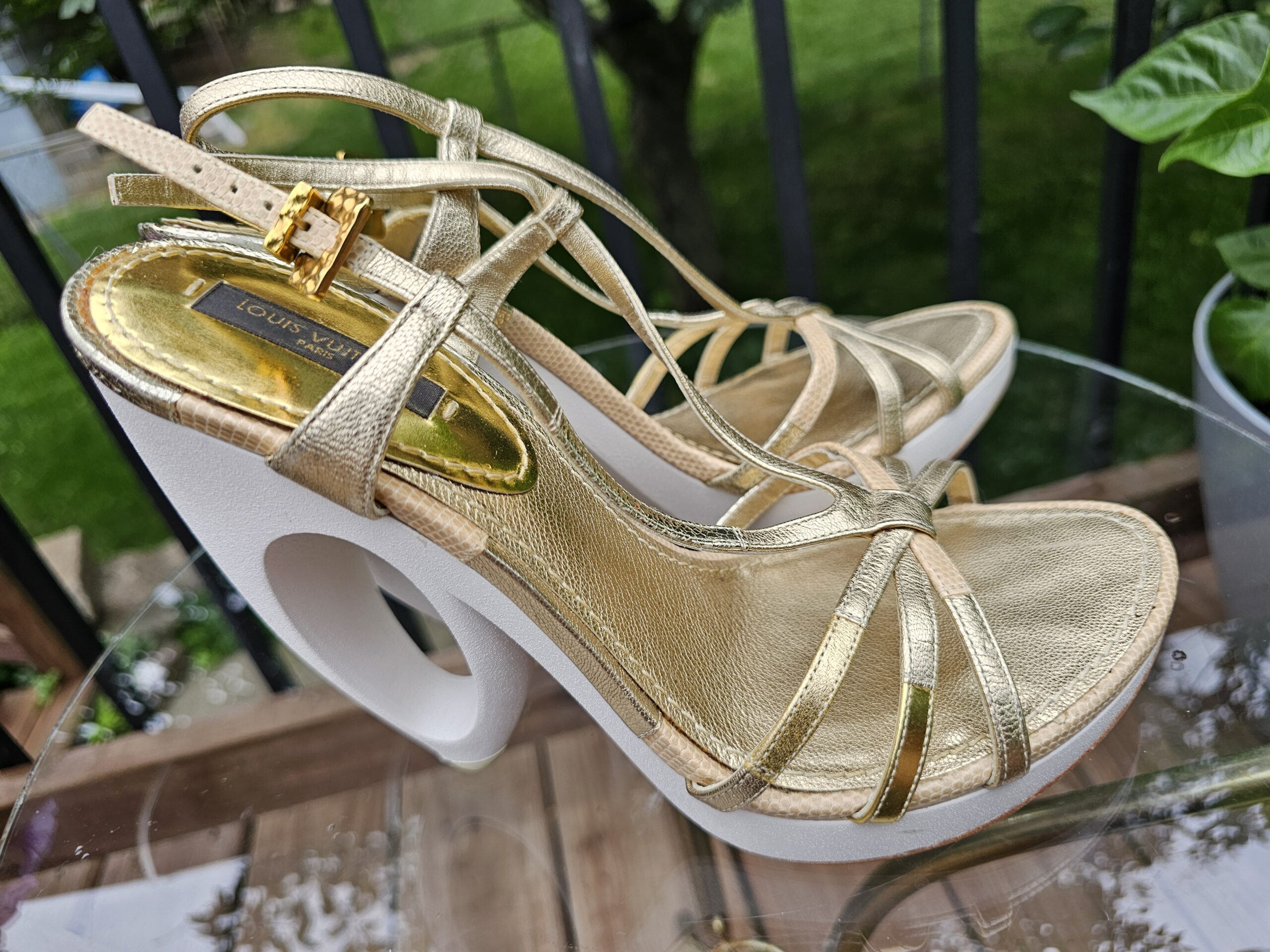 Feerique Morganne Wedge Sandal - Image 5