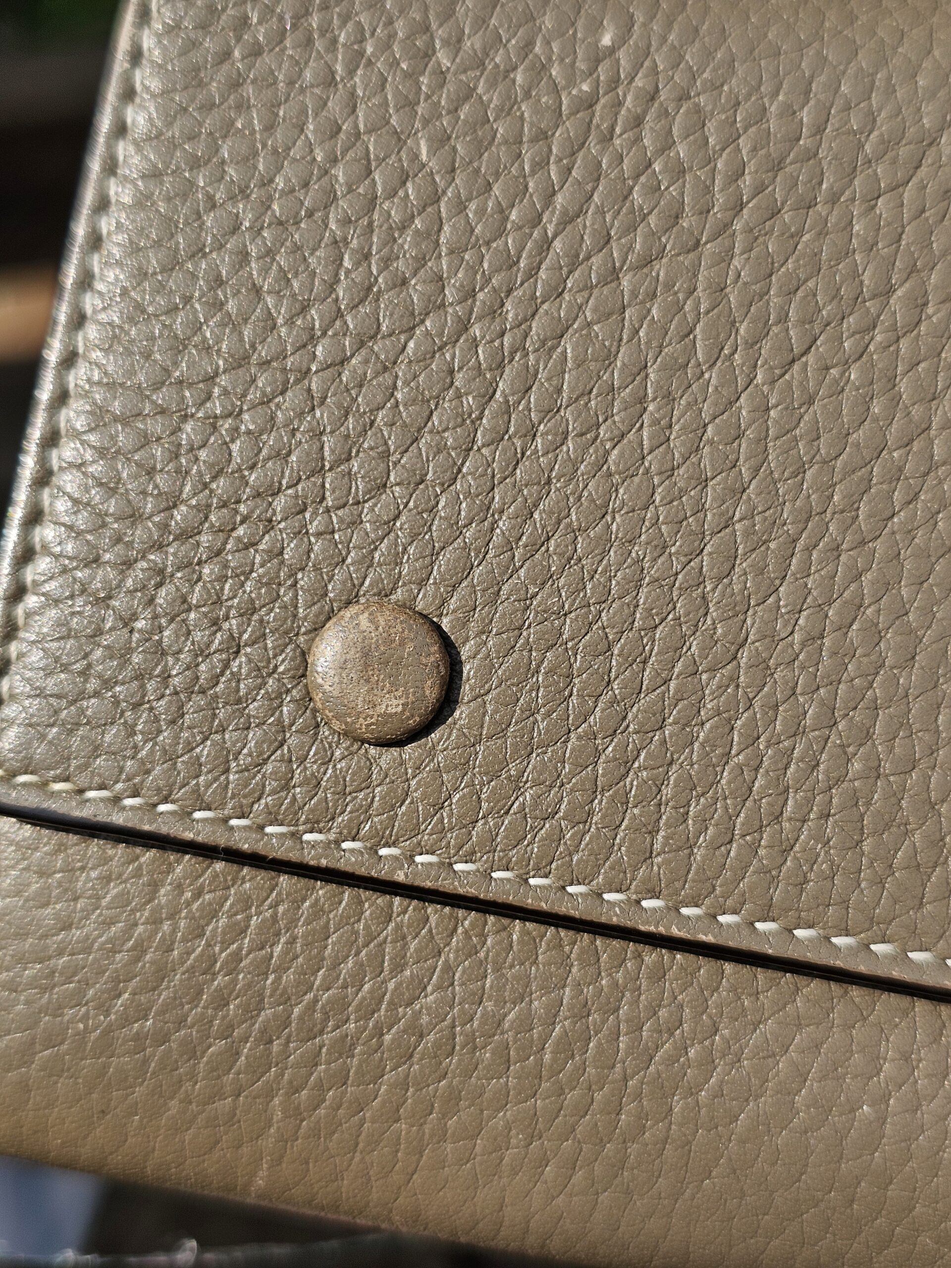 Drummed Leather Large Wallet - Image 8