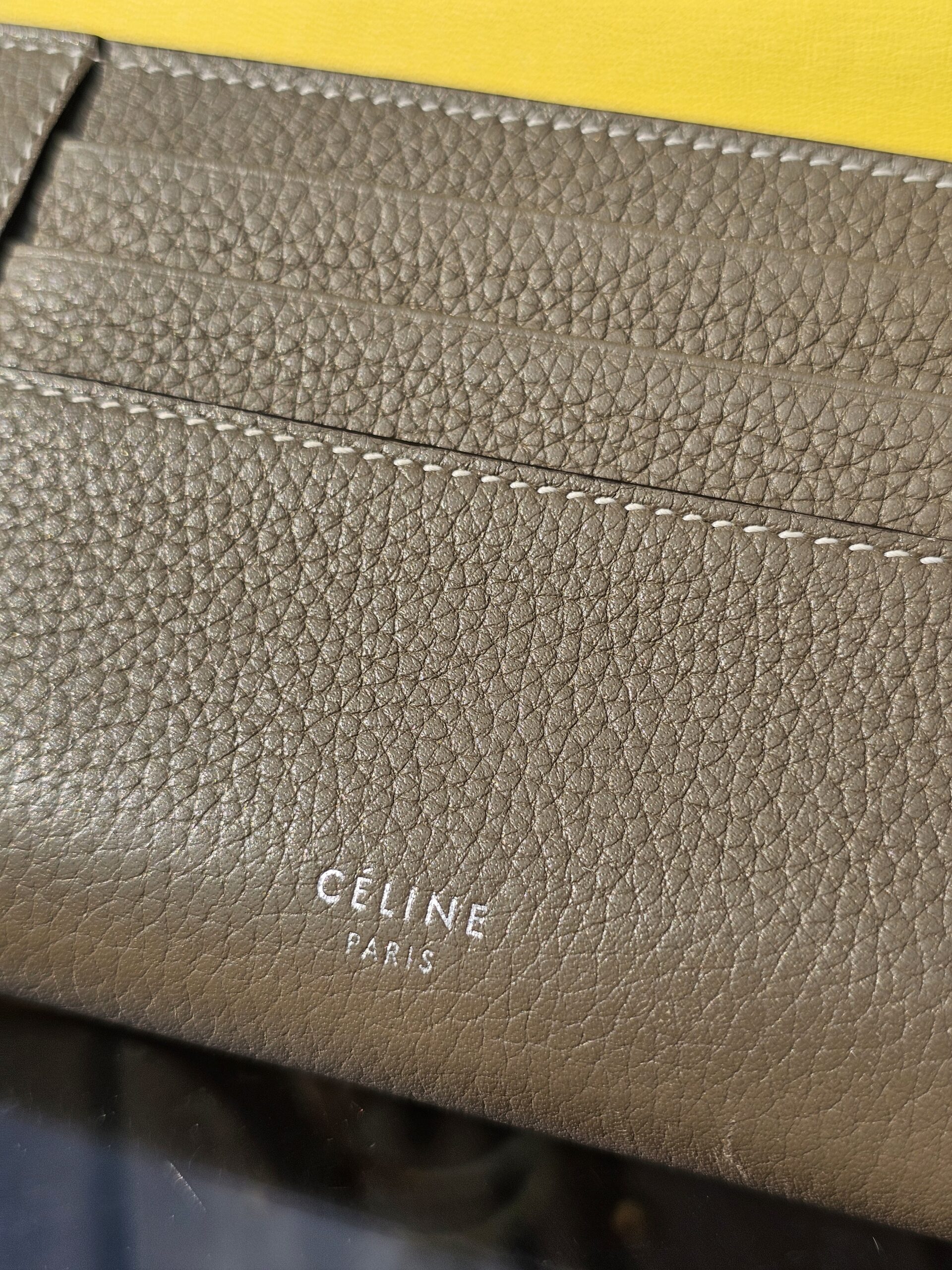 Drummed Leather Large Wallet - Image 12