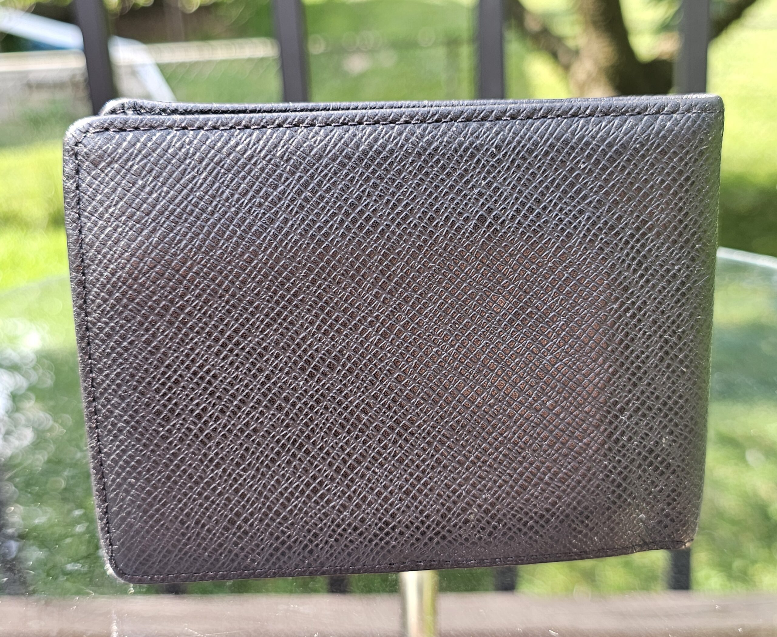 Black Tiaga Bi Fold - Image 3