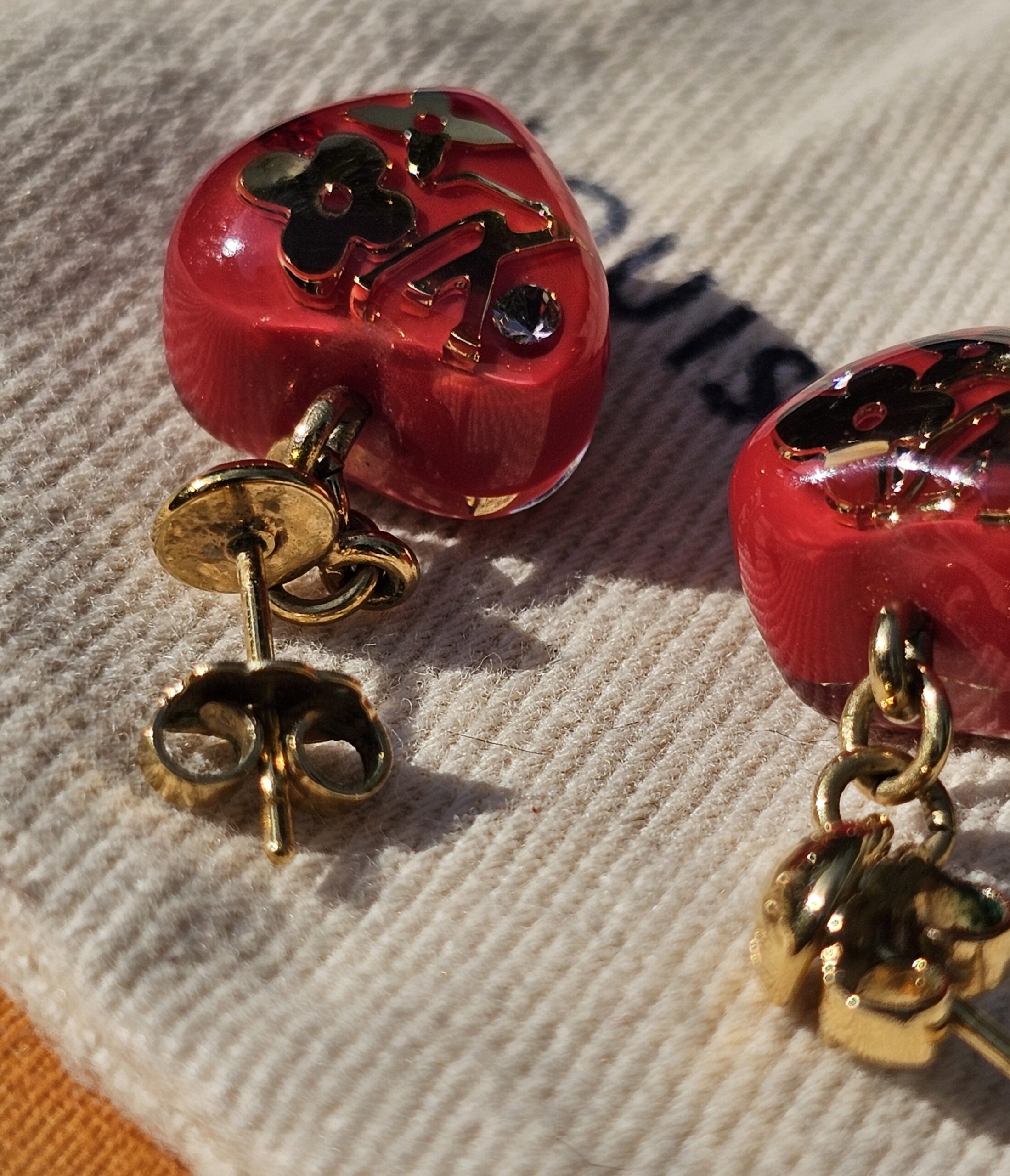 Bubbles Inclusion Earrings - Image 6