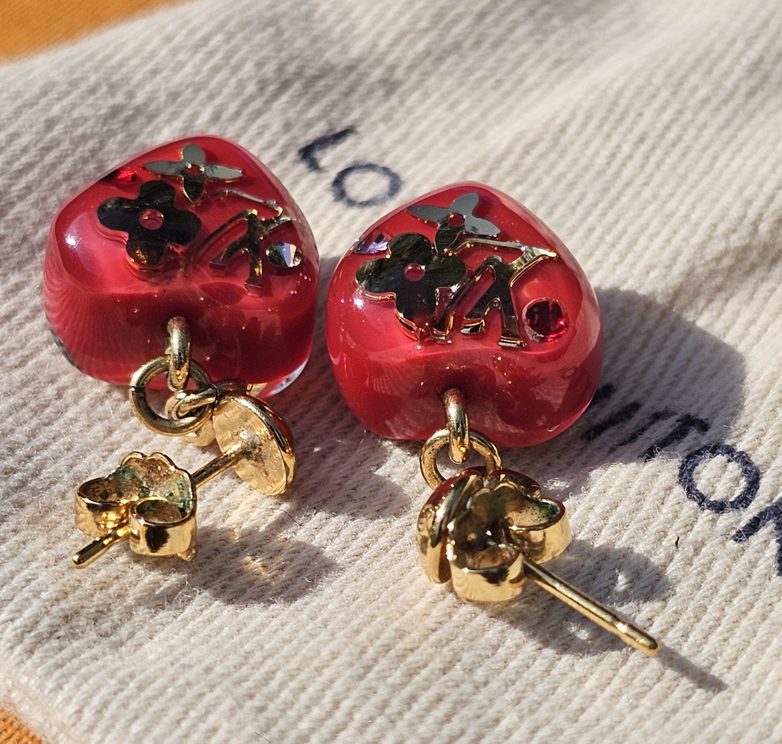 Bubbles Inclusion Earrings - Image 7