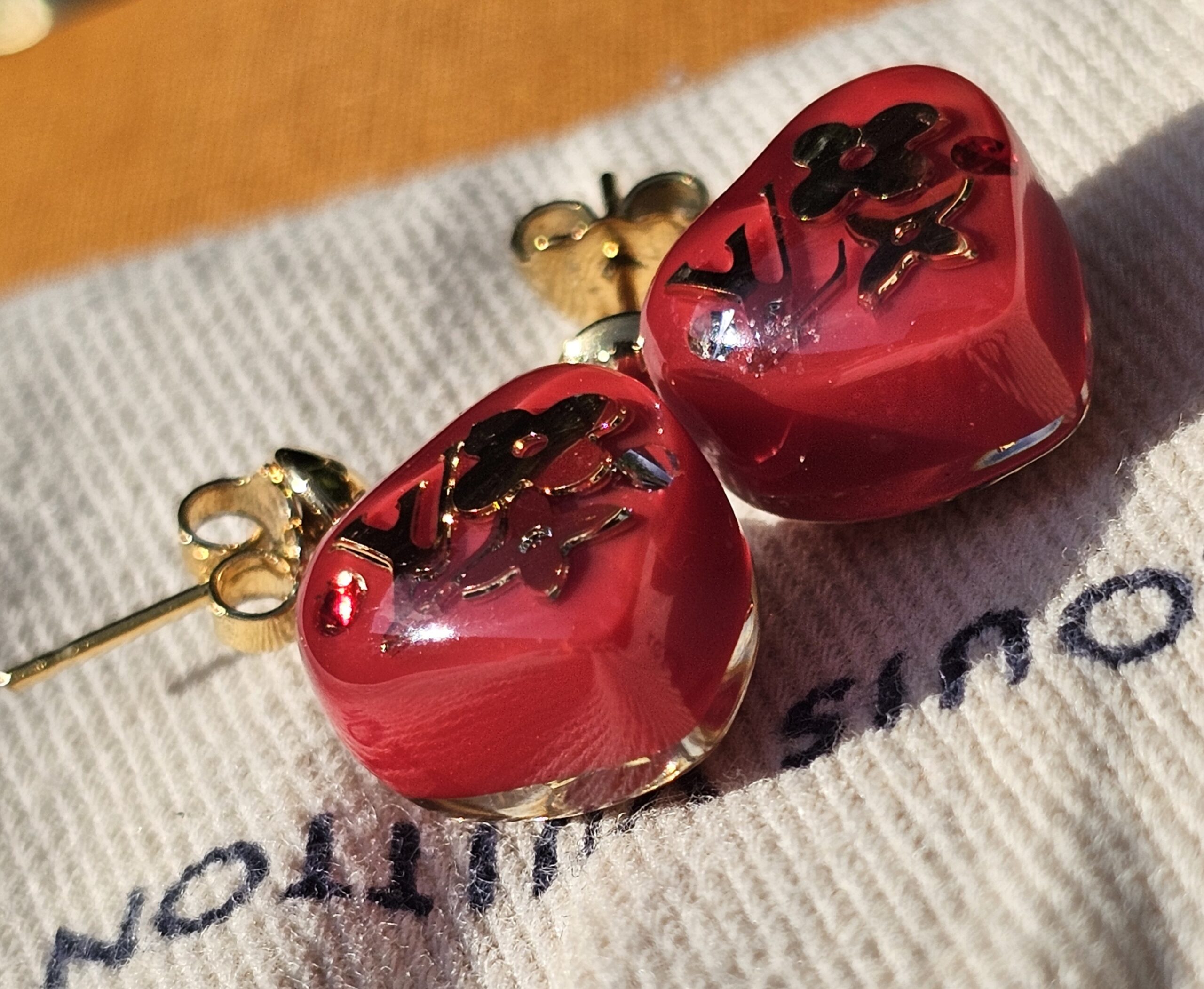 Bubbles Inclusion Earrings - Image 8