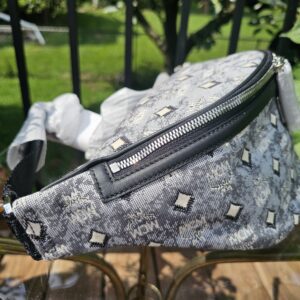 Fursten Bumbag - Image 5