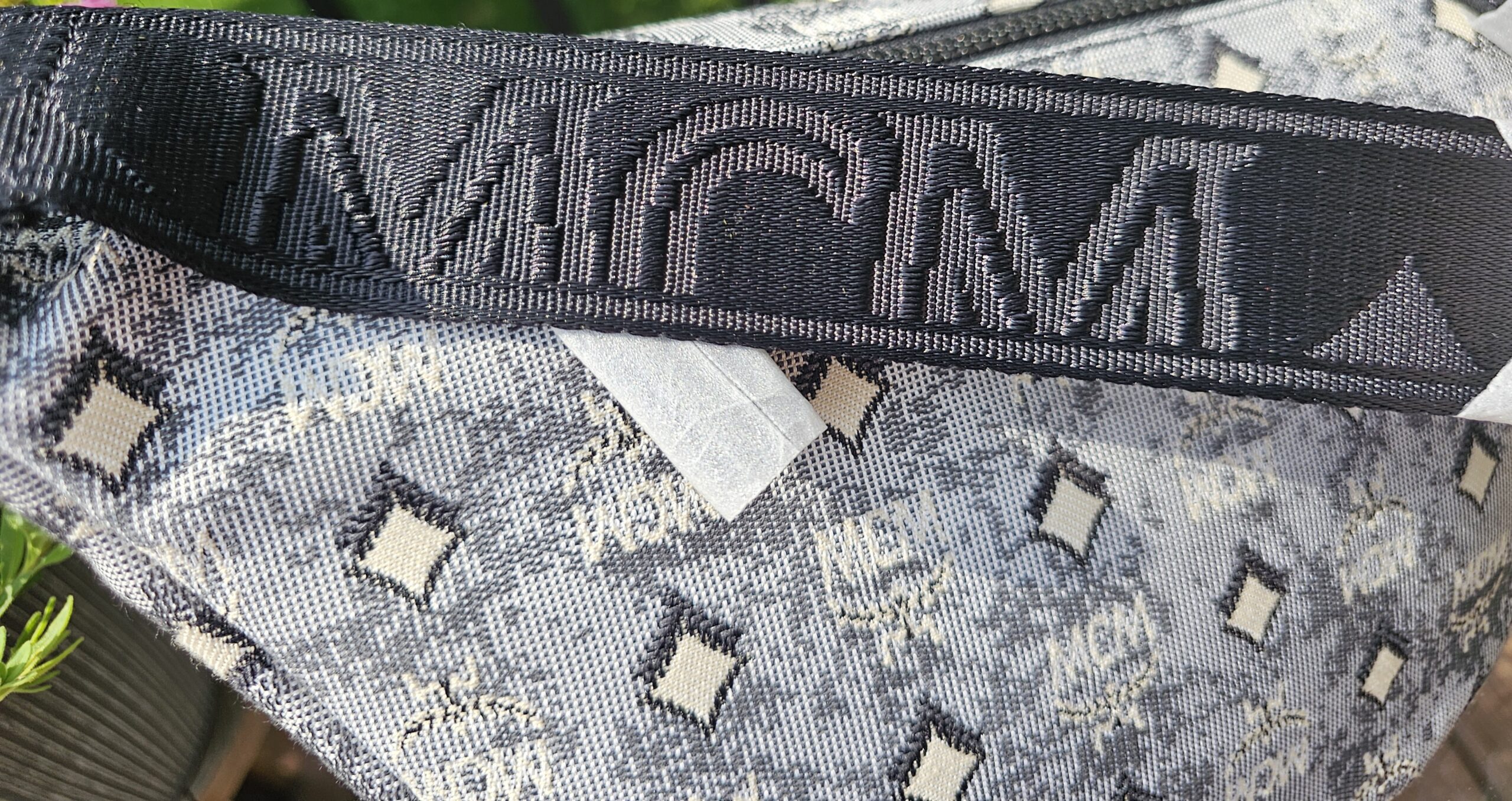 Fursten Bumbag - Image 6