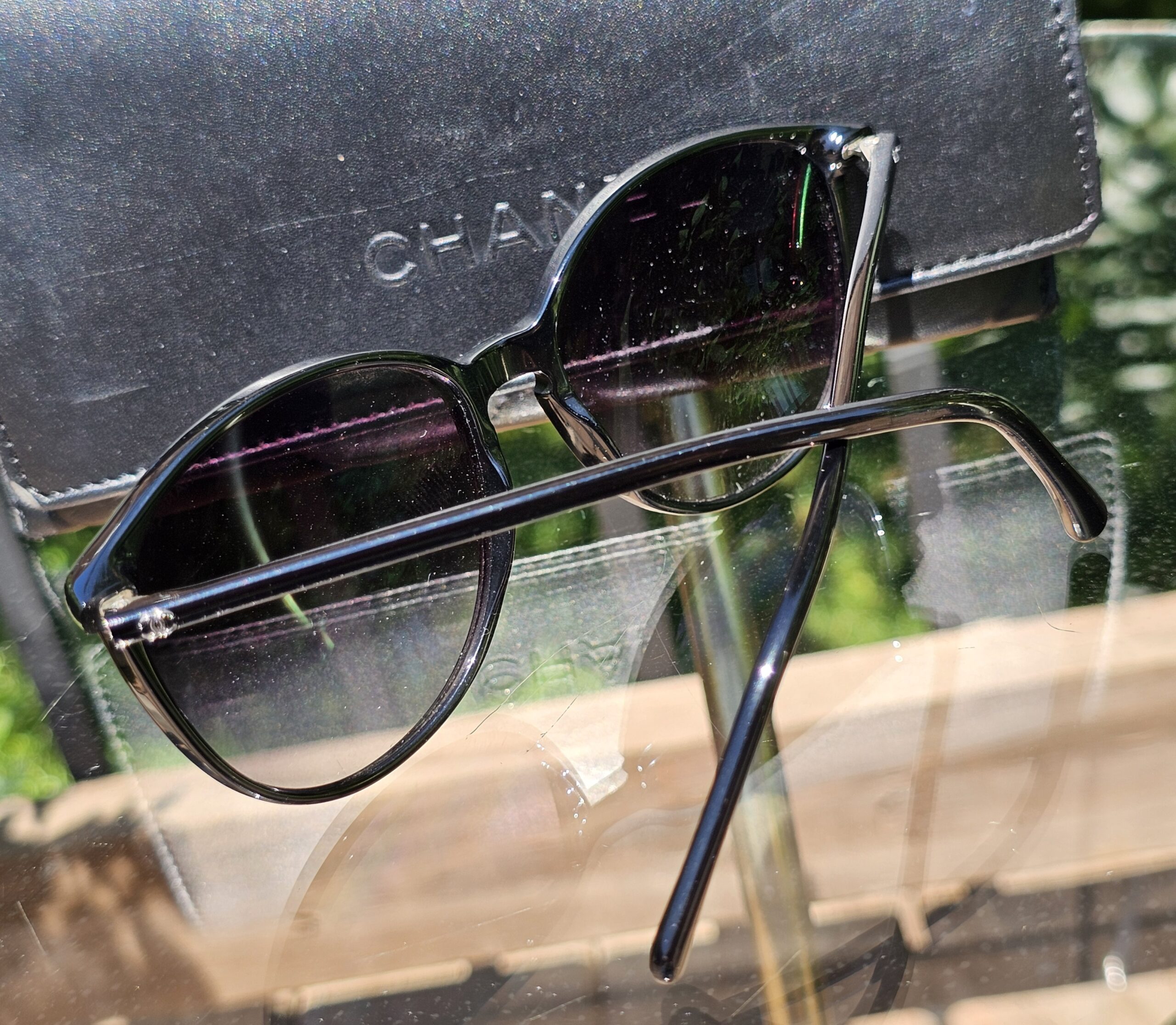CC Oversized Frames - Image 4