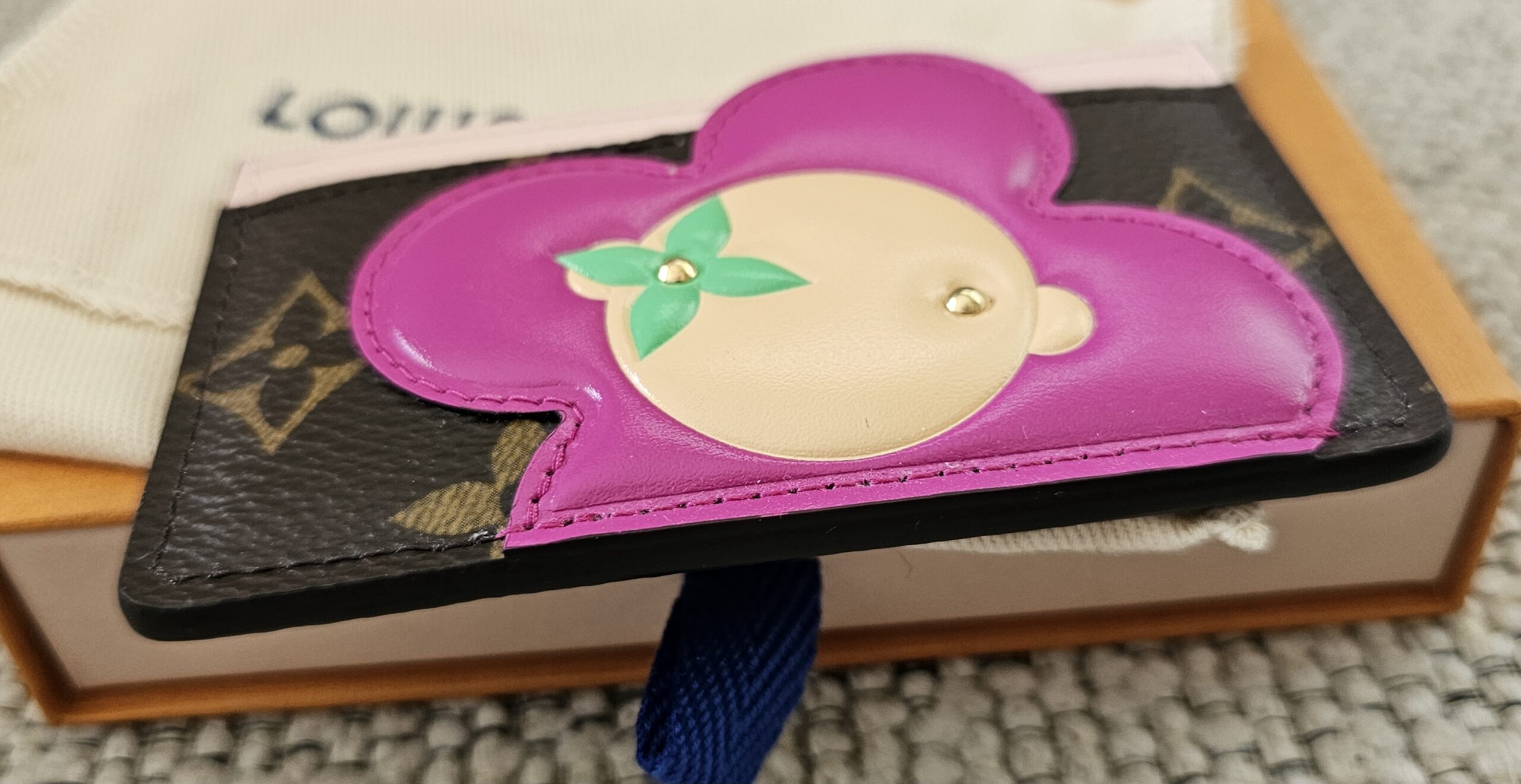 Vivienne Card Holder - Image 7