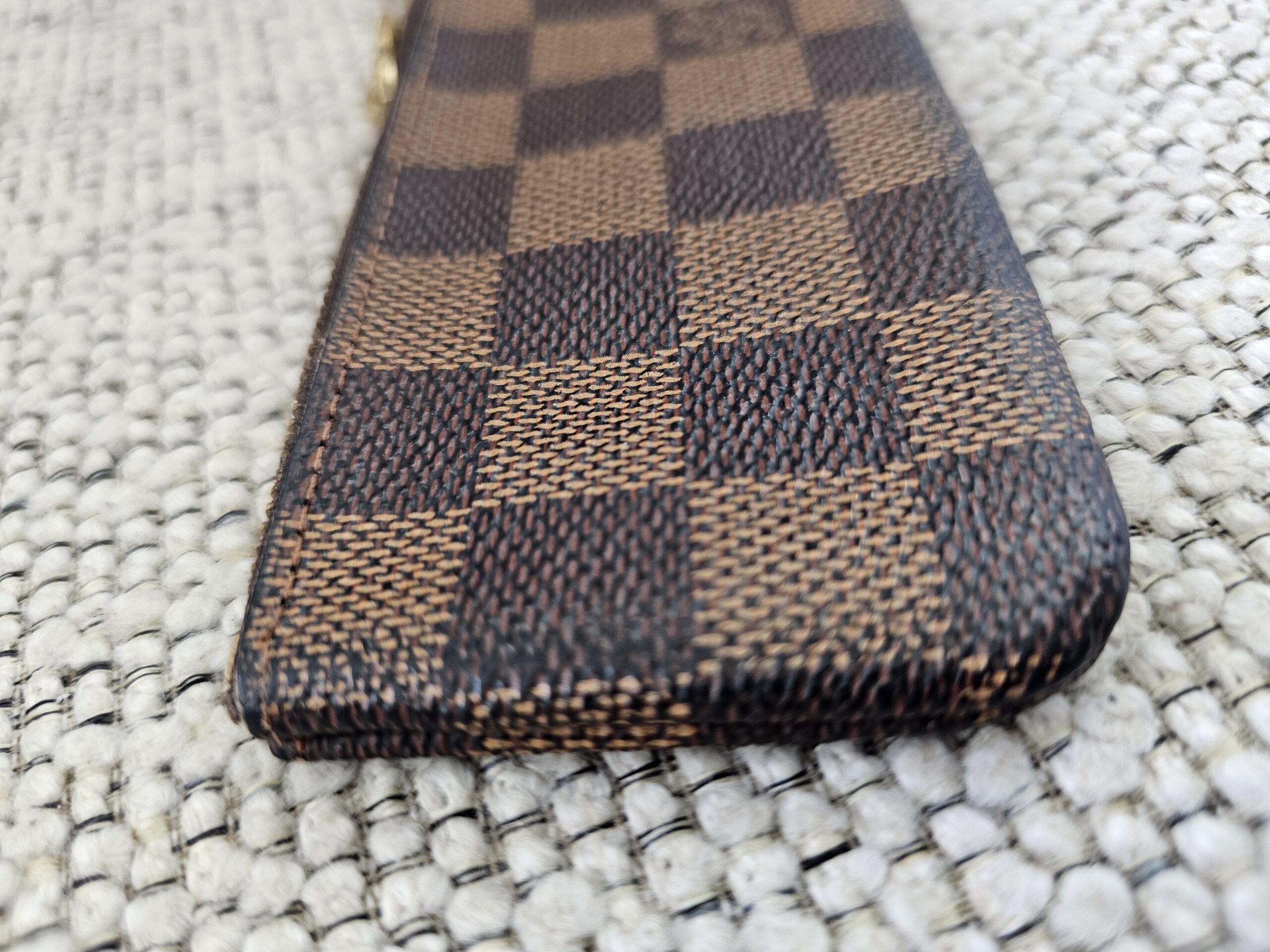 Damier Ebene Key Pouch - Image 4