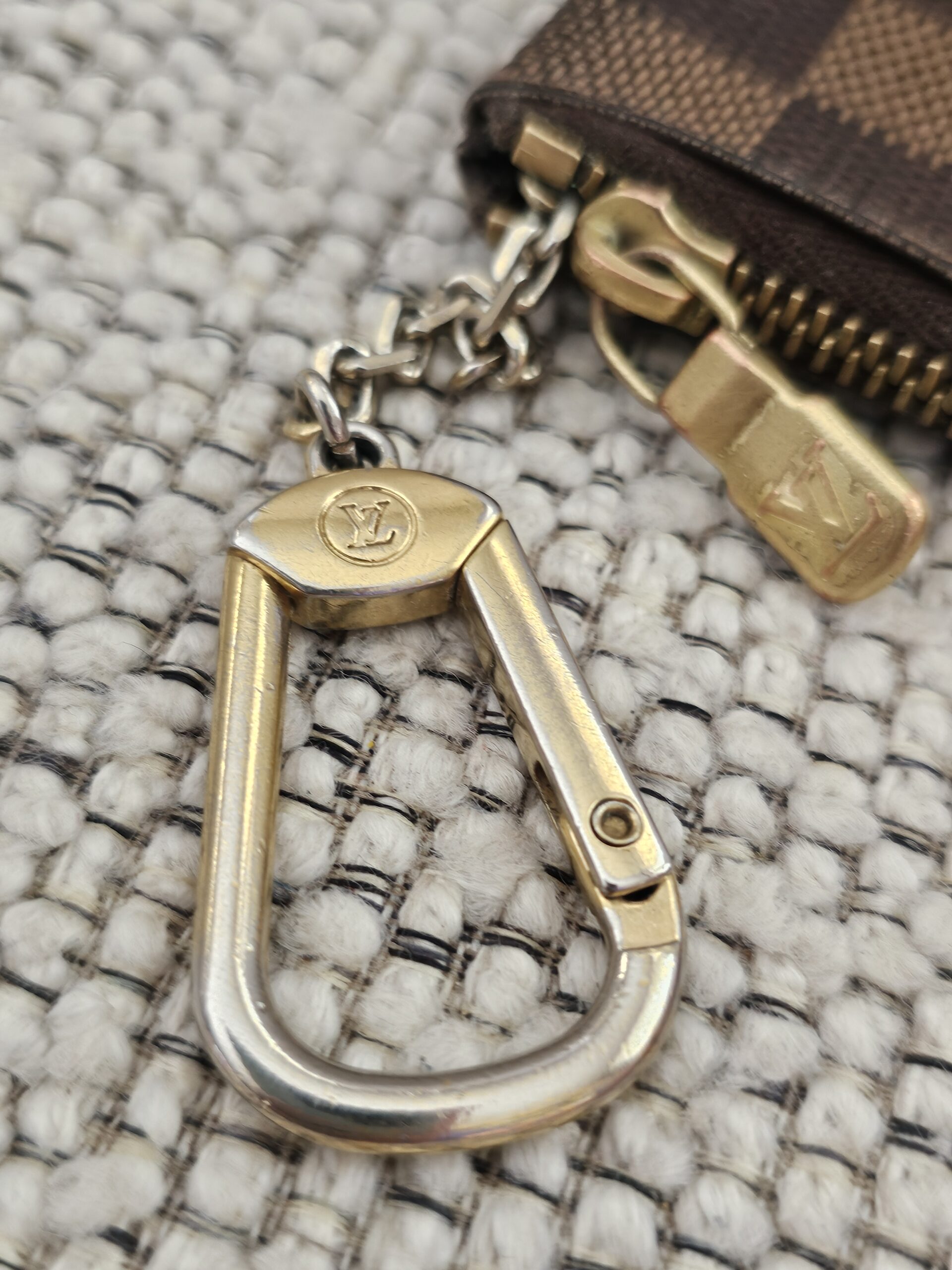 Damier Ebene Key Pouch - Image 8
