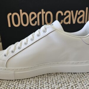 Covering the Entire Surface Sneaker - Image 7