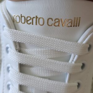 Covering the Entire Surface Sneaker - Image 9