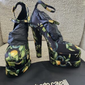 Lemon pumps size 39 euro