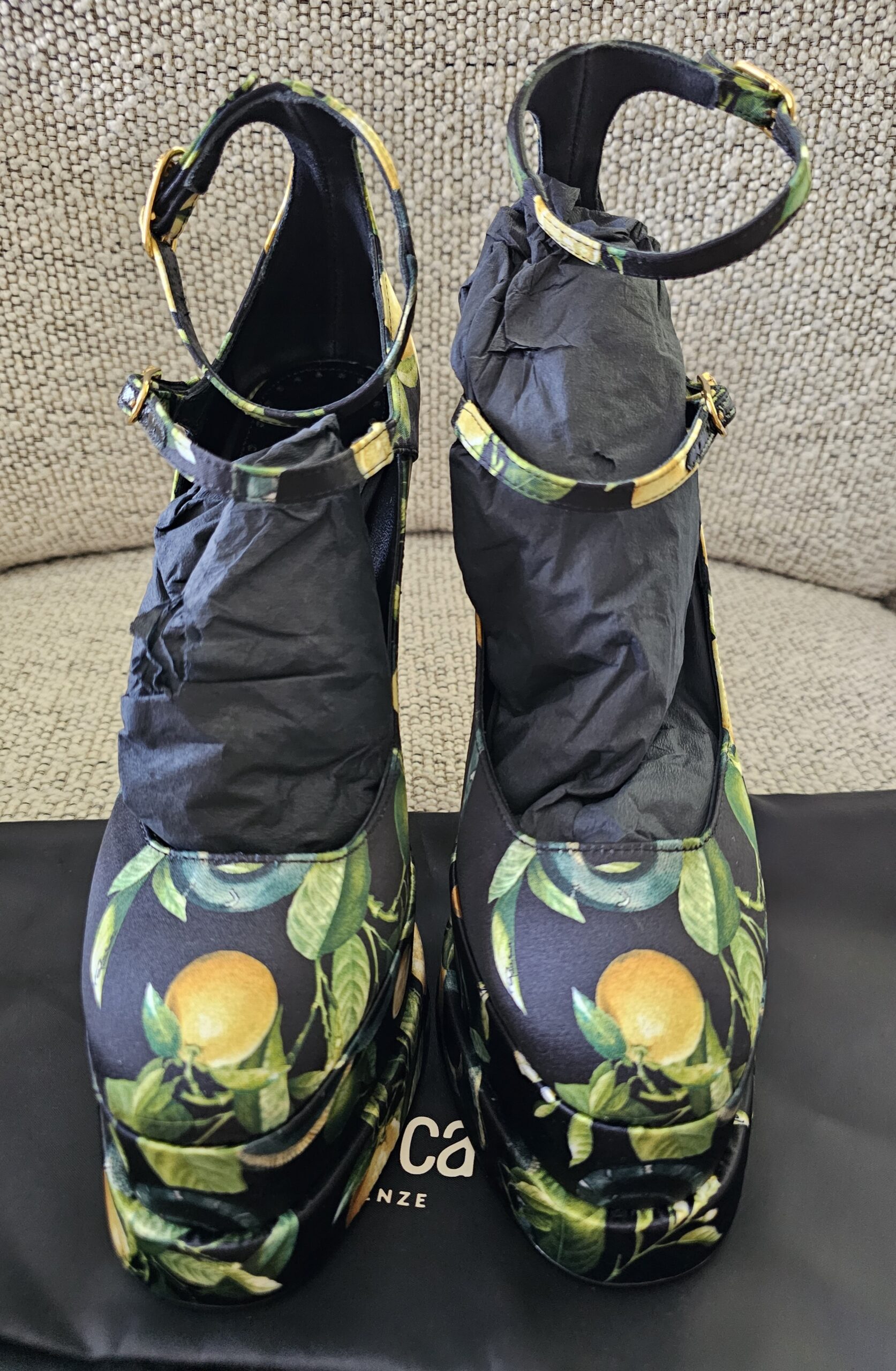Lemon pumps size 39 euro - Image 3