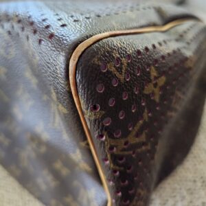 Preforated Speedy 30 Fuschia - Image 15