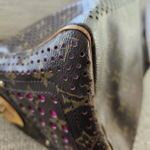Preforated Speedy 30 Fuschia - Image 16