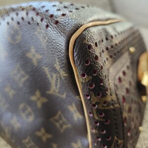 Preforated Speedy 30 Fuschia - Image 17