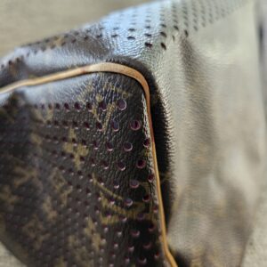 Preforated Speedy 30 Fuschia - Image 18