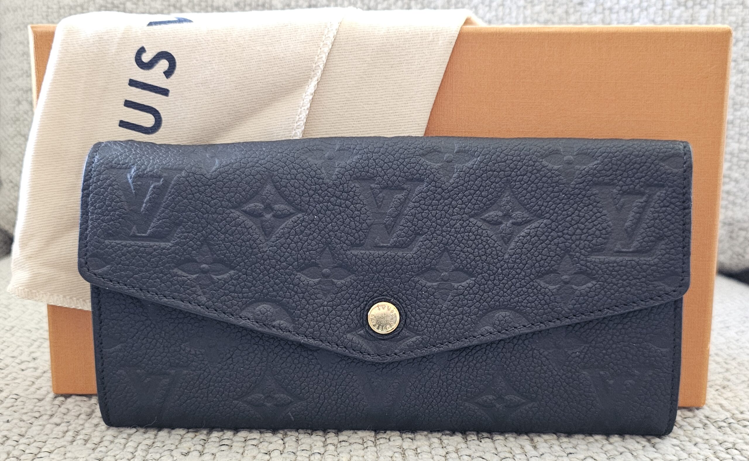 Curieuse Black Wallet