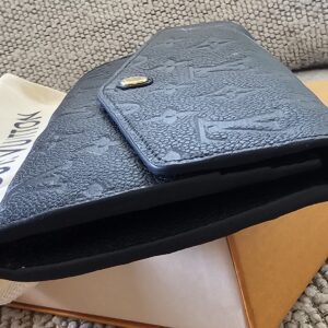 Curieuse Black Wallet - Image 5
