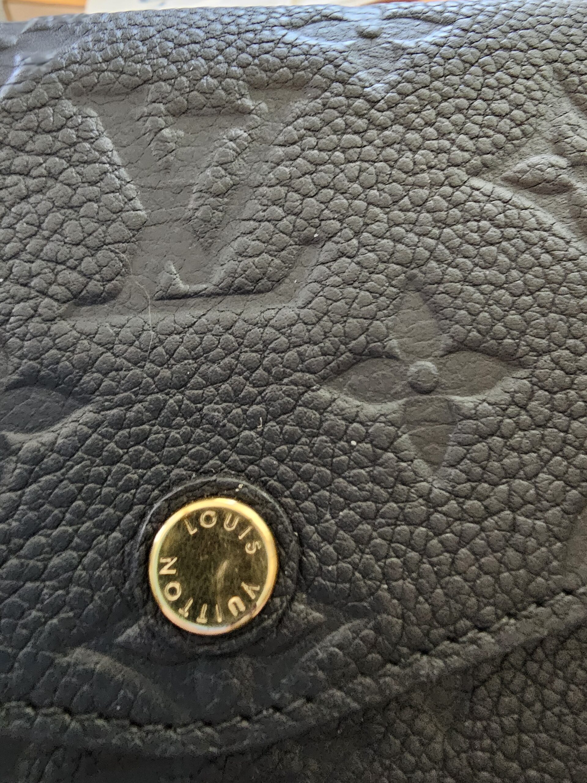 Curieuse Black Wallet - Image 9