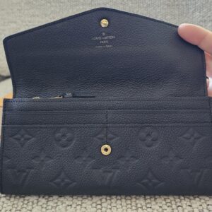 Curieuse Black Wallet - Image 7